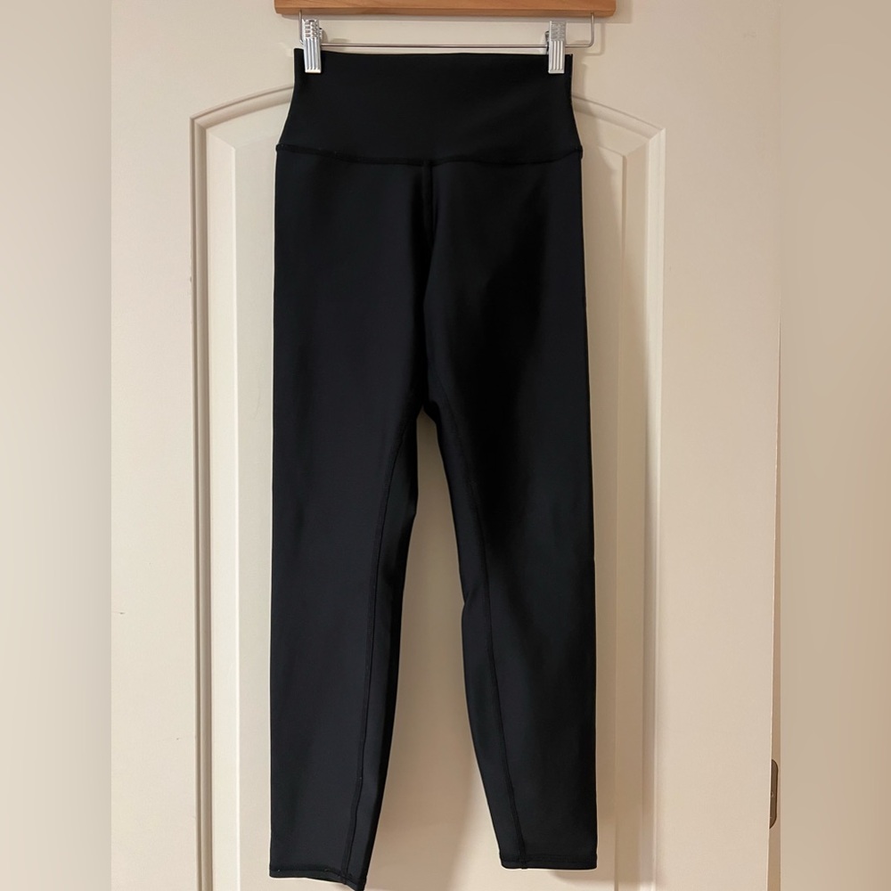 ALO 7/8 High-Waist Airbrush Legging, Black, Size Small